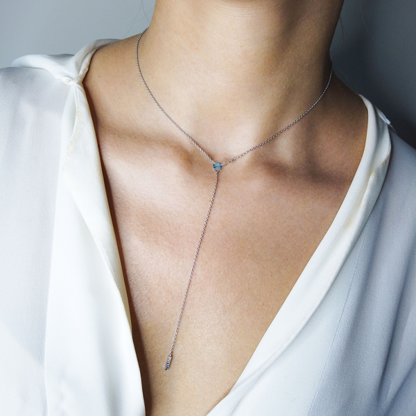The Anima Aquamarine Necklace in White Gold